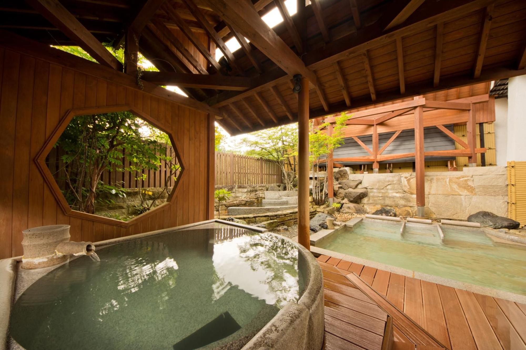Kusatsu Onsen Hotel Village Exterior photo